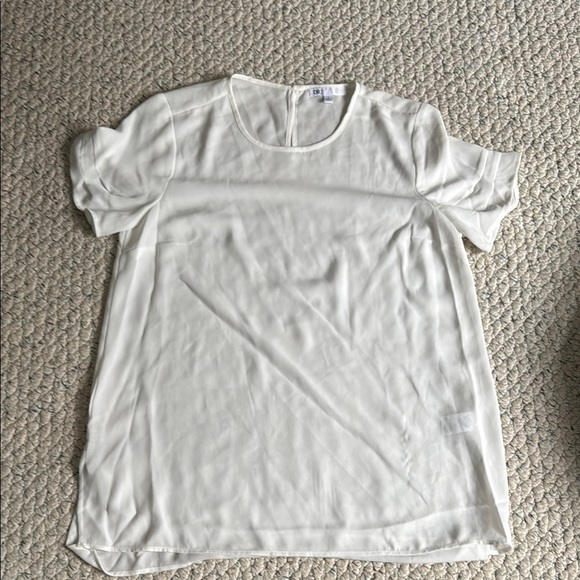 DR2 Top - Picture 1 of 4